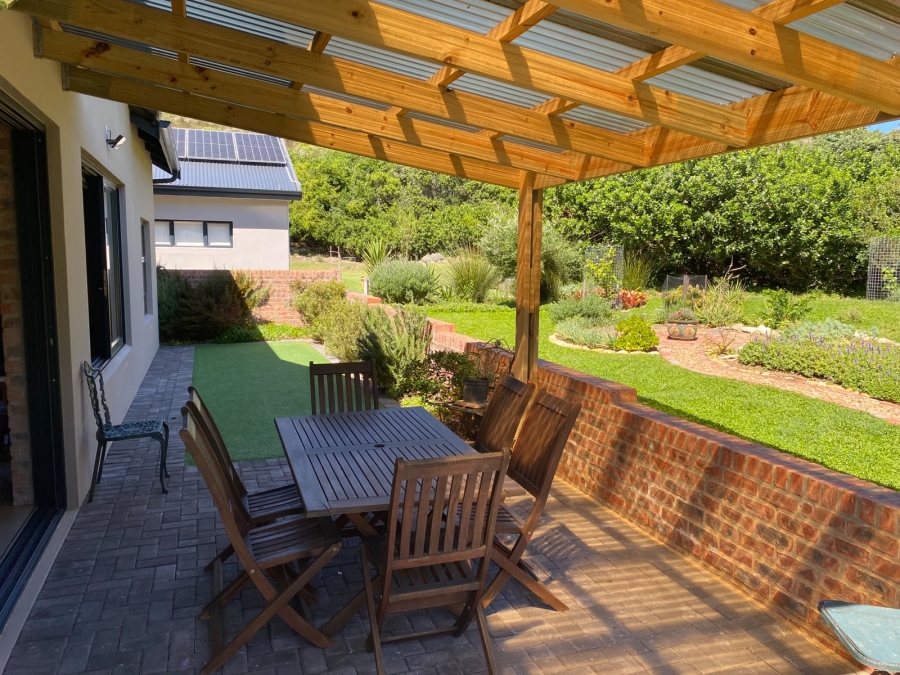 2 Bedroom Property for Sale in Stilbaai Wes Western Cape